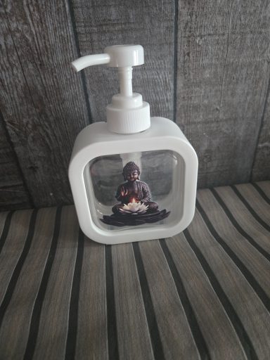 zeep pompje boeddha